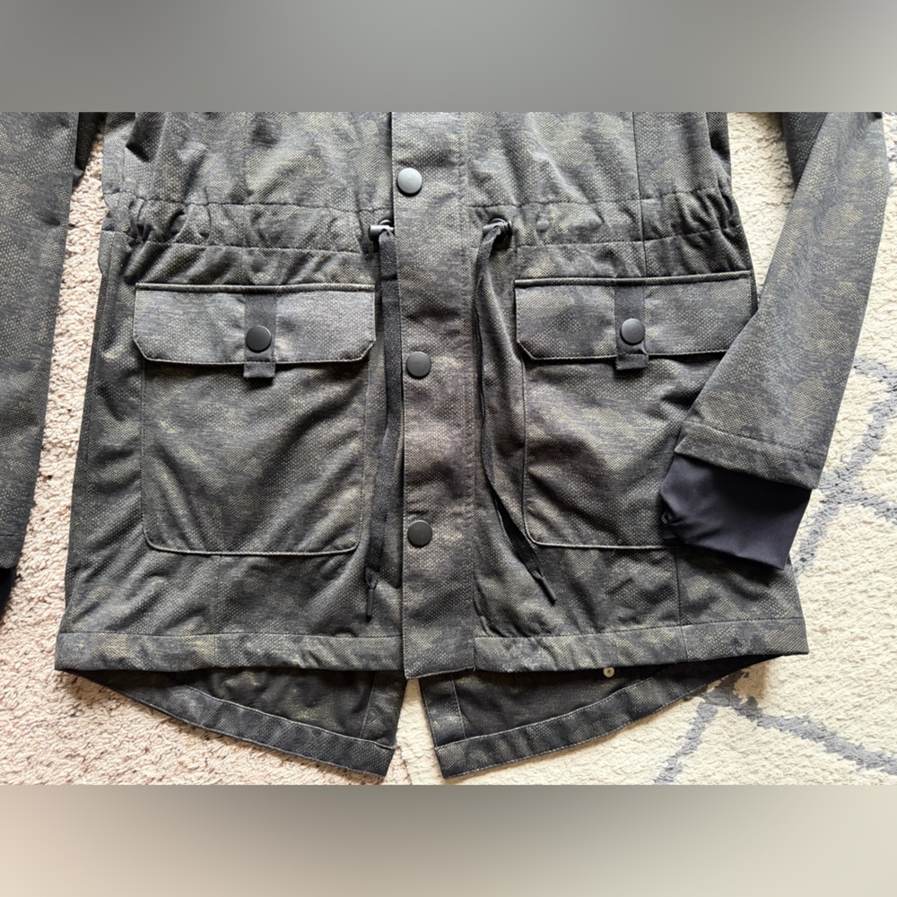 All In Motion Camo Jacket - Picture 6 of 12
